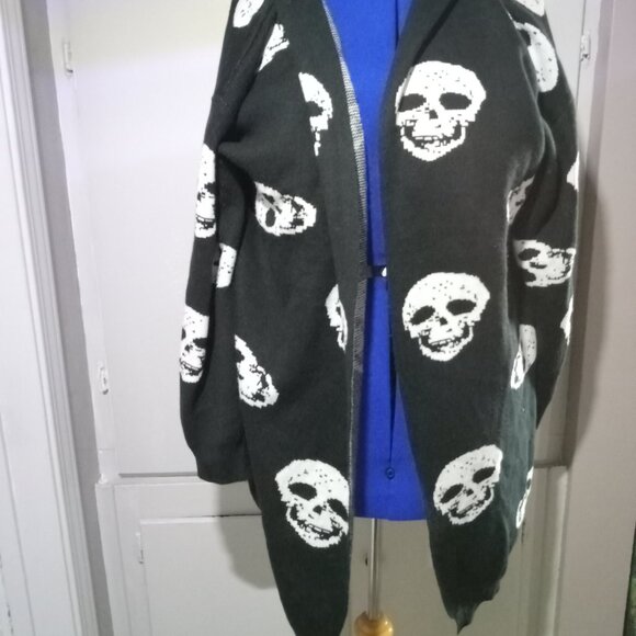Shein Skull Long Hooded Cardigan - Picture 2 of 8